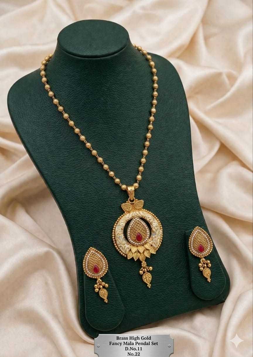 Royal Antique Meenakari Long Pendant Set