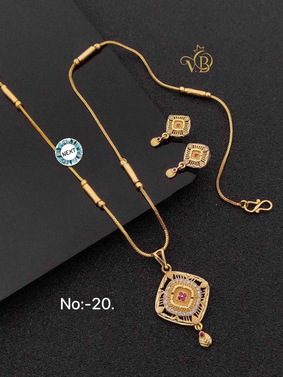 AD Stone Pendant Set with Geometric Pattern