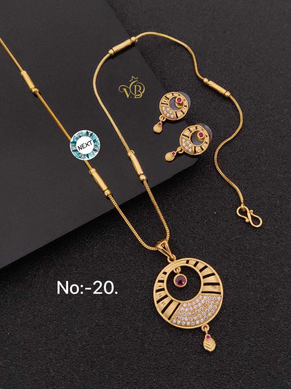 AD Stone Pendant Set with Geometric Pattern