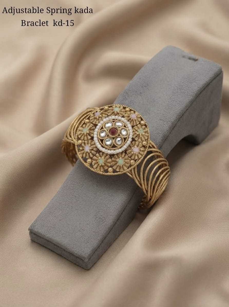 Adjustable Spring Kada with Square Stone Centre