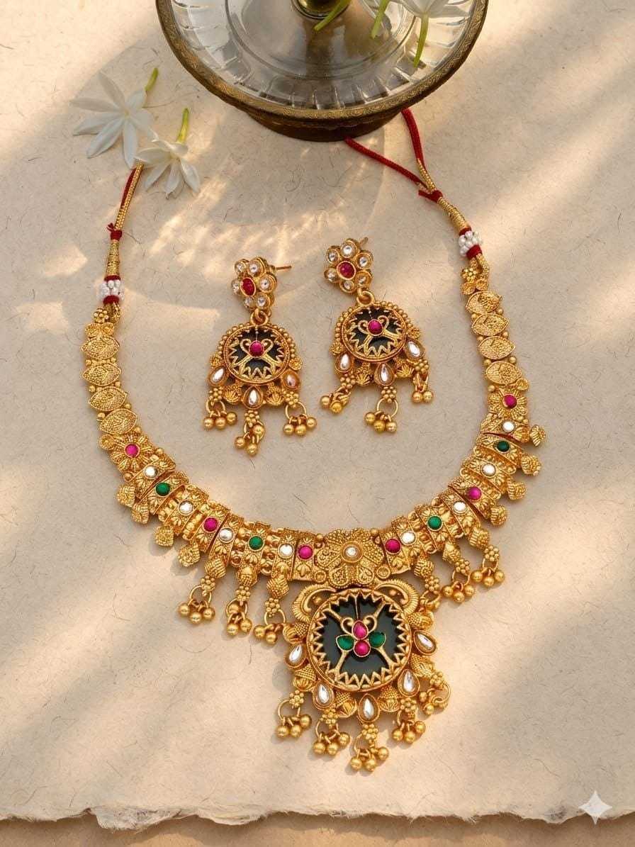 Antique Choker Set with Green Enamel Pendant & Kundan Pearl Drops