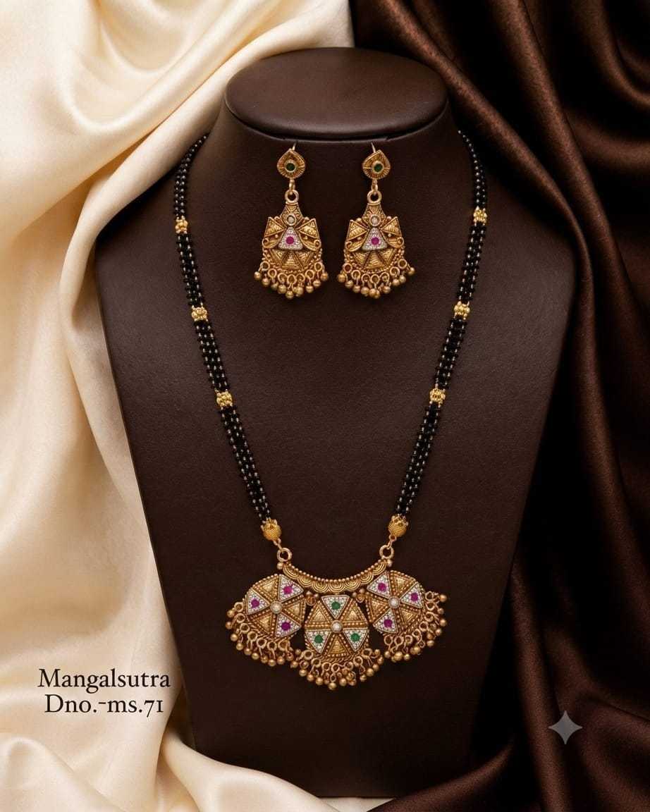Antique Mangalsutra with Triple-Drop Floral Stone Pendant and Earrings