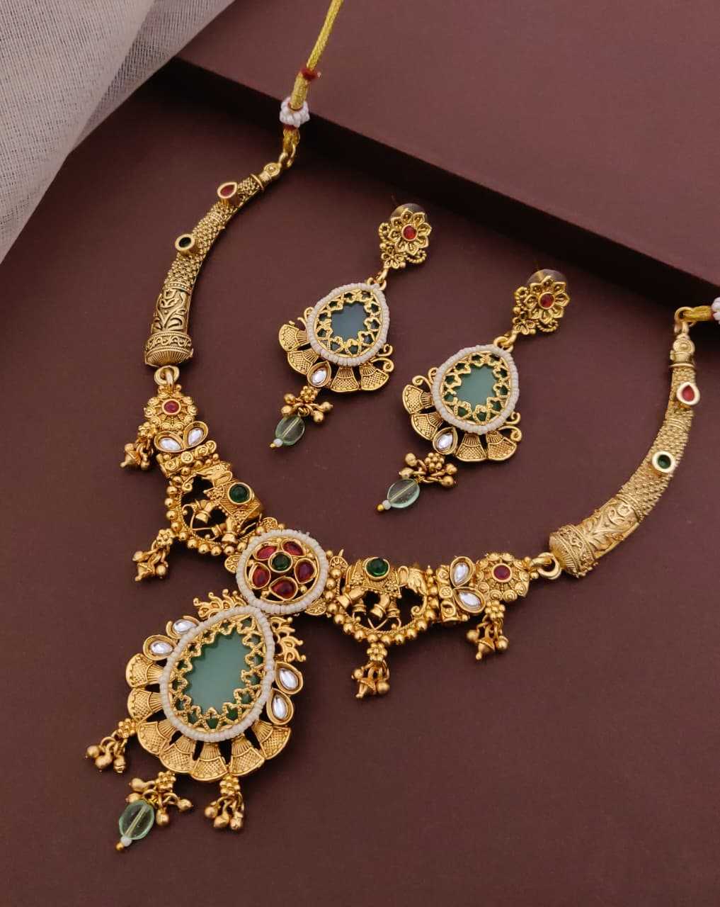 Antique Necklace Set with Mint Stone Pendant