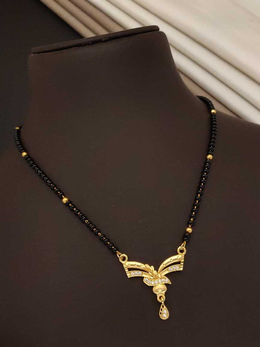 Asymmetric Geometric Mangalsutra with Teardrop Drop