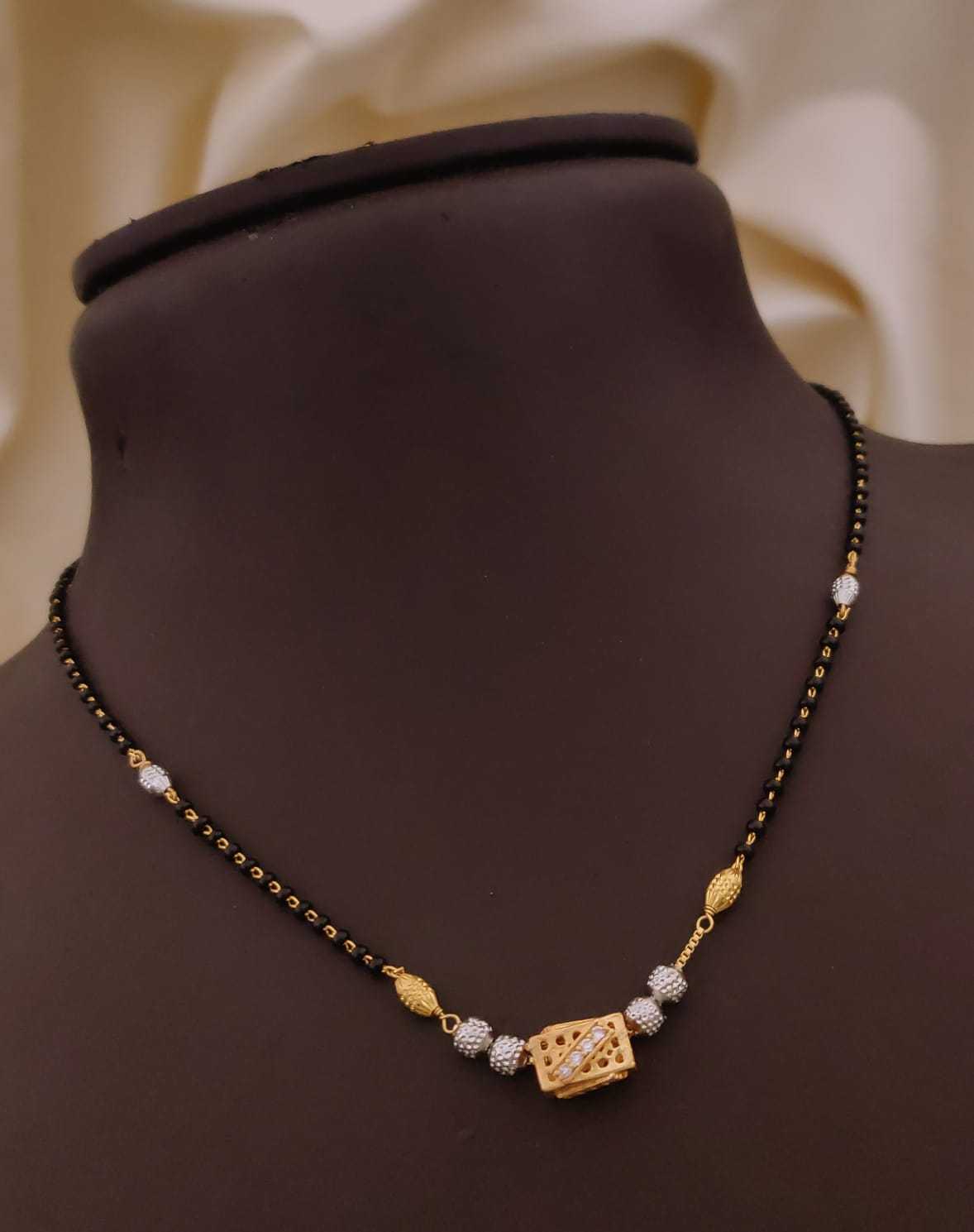 Barrel Pendant Mangalsutra with Two-Tone Textured Beads