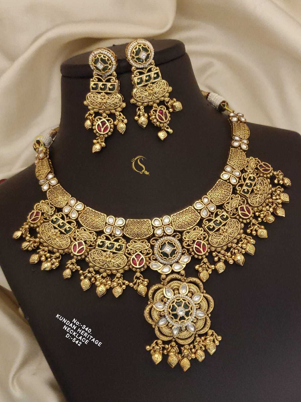 Broad Collar Kundan Necklace with Floral Drop Pendant