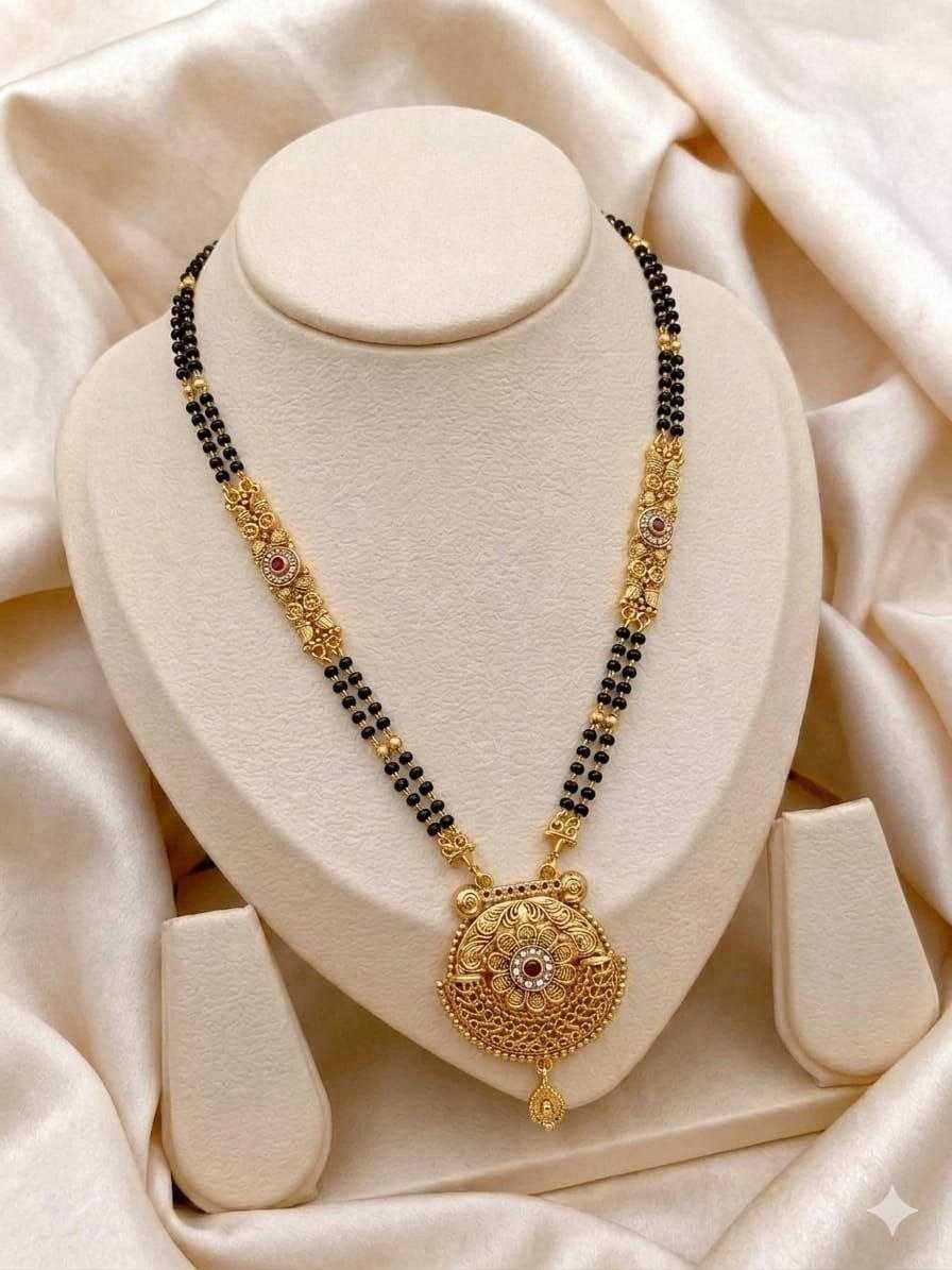 Carved Pendant Mangalsutra on Double Chain