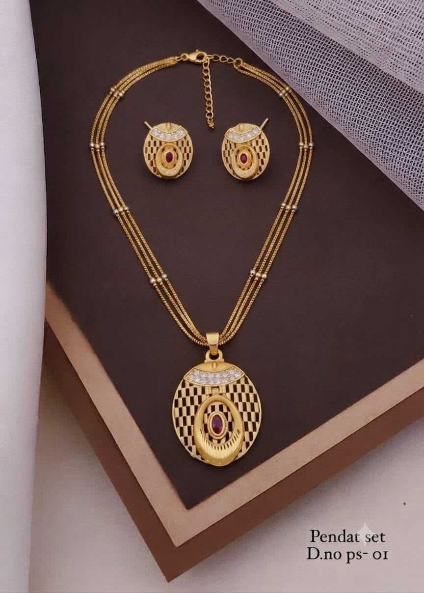 Checkered Pendant Set with Red Centre Stone