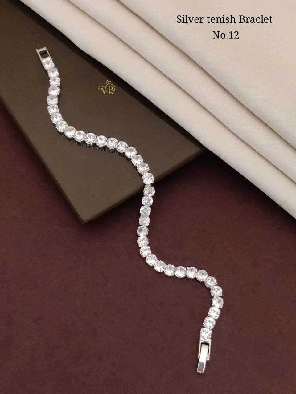 Classic Tennis Bracelet in Brilliant Stones