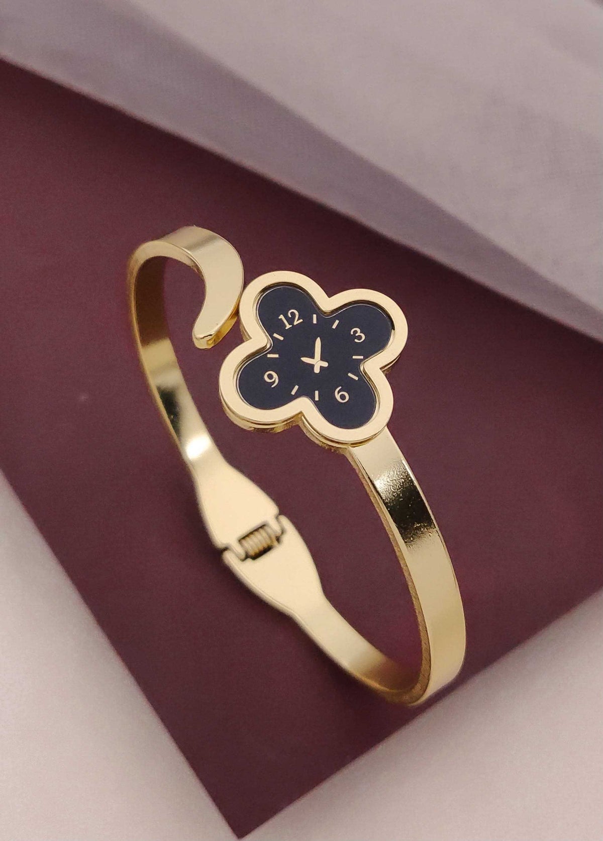 Clover Dial Open Cuff Bracelet Watch