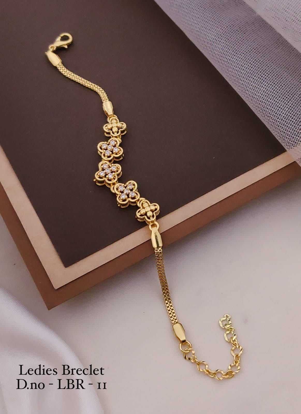 Clover Stone Row Bracelet in Gold Plate