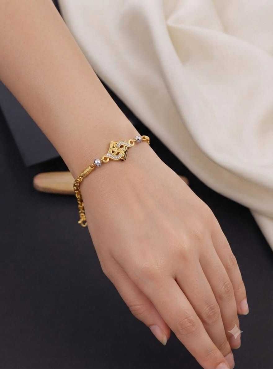 Crystal Encrusted Centrepiece Chain Bracelet