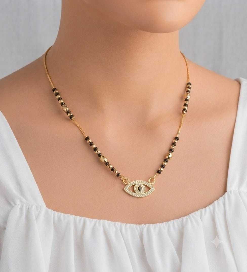 Curved Leaf Pendant Short Mangalsutra