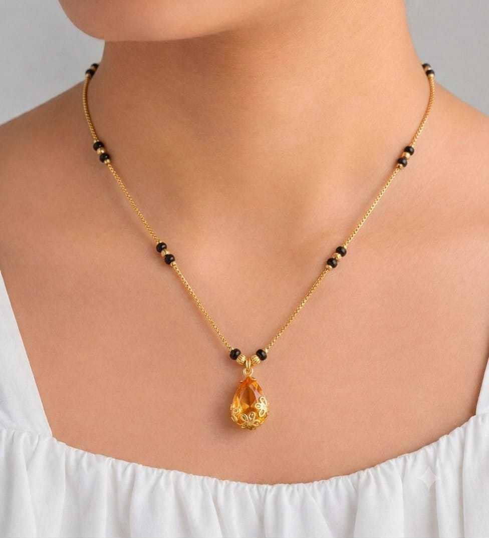 Emerald Toned Single Pendant Mangalsutra