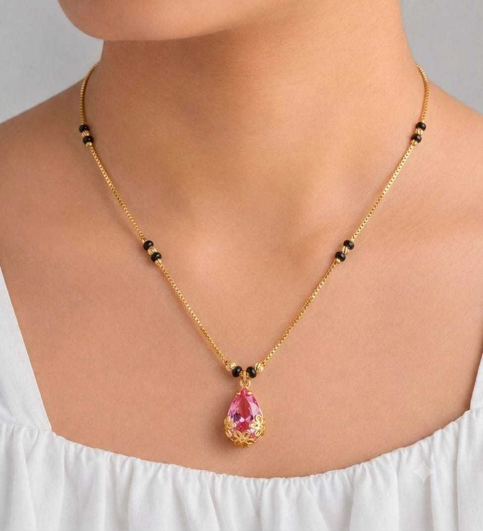 Emerald Toned Single Pendant Mangalsutra