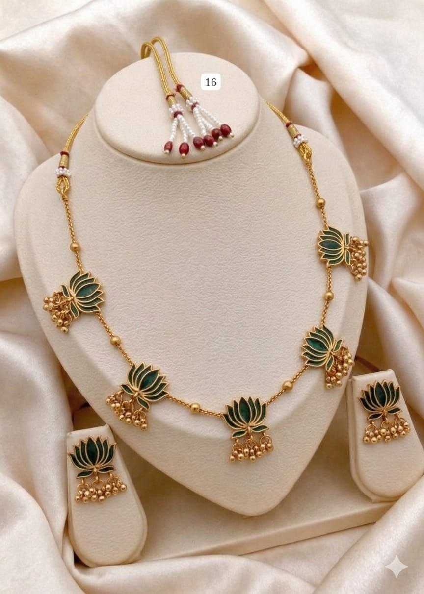 Enamelled Lotus Choker Set with Beaded Clusters