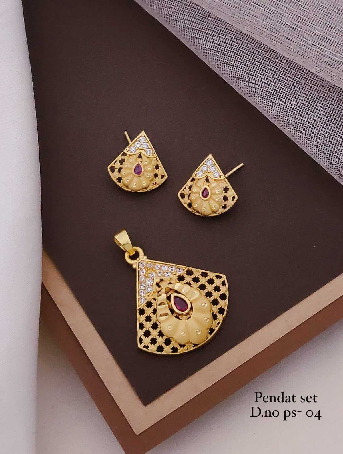 Fan Geometric Pendant Set with Ruby Stones