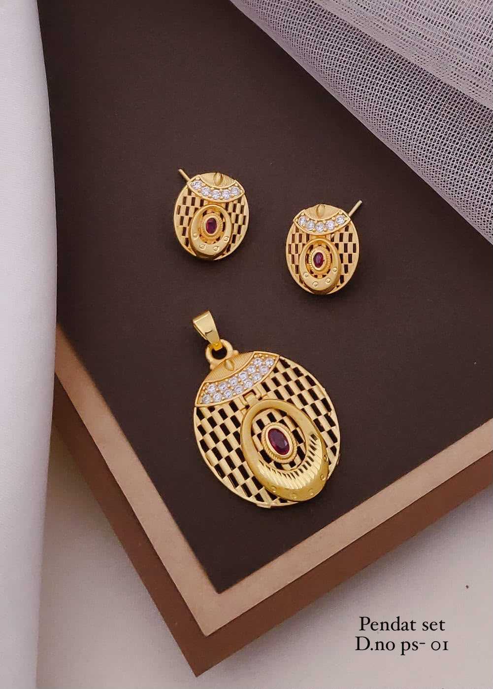 Fan Geometric Pendant Set with Ruby Stones