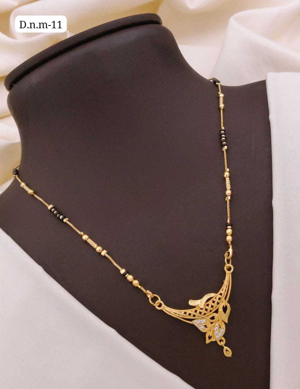 Fan Pendant Mangalsutra with Stone Detail