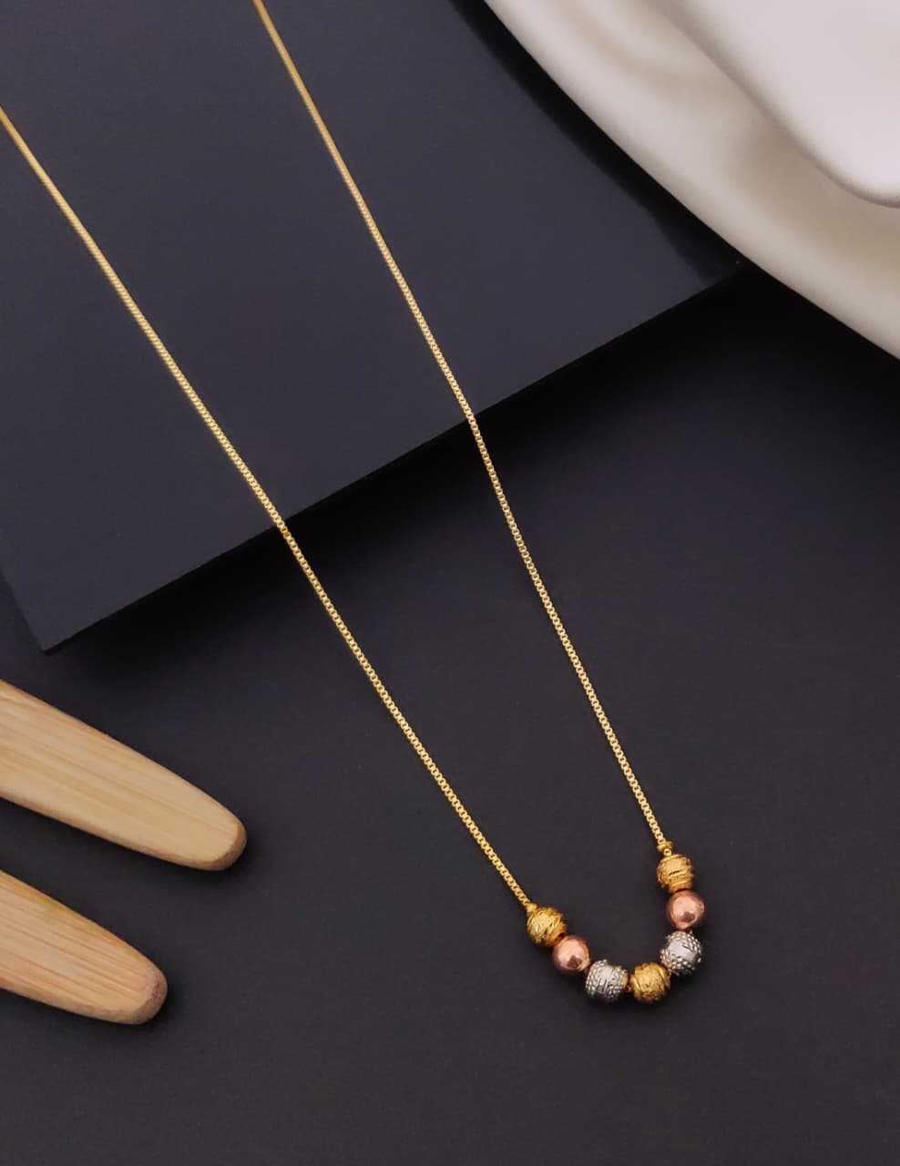 Fine Chain with Multi Tone Bead Pendant
