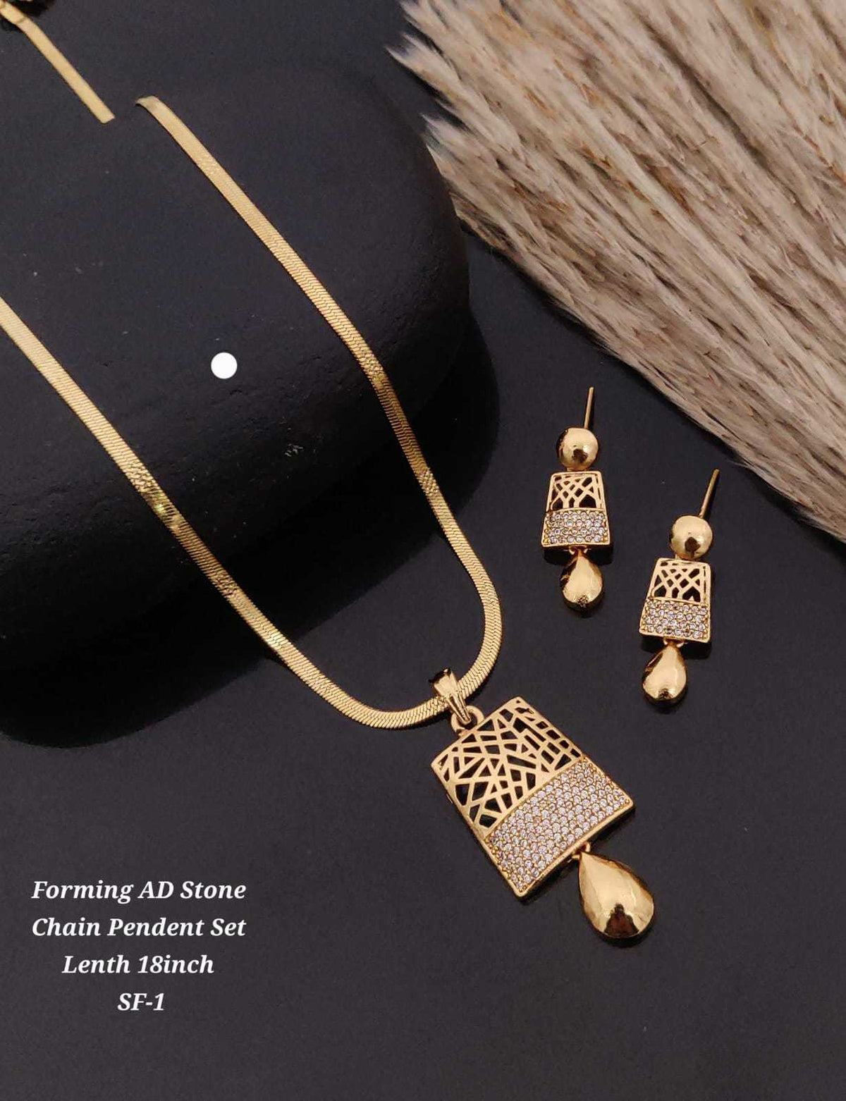 Forming AD Stone Chain Pendant Set