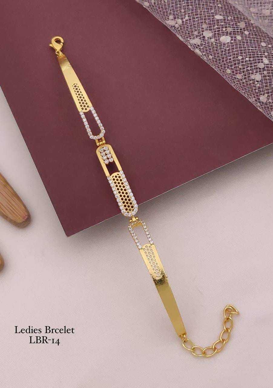 Geometric Textured Link Bracelet with American Diamonds