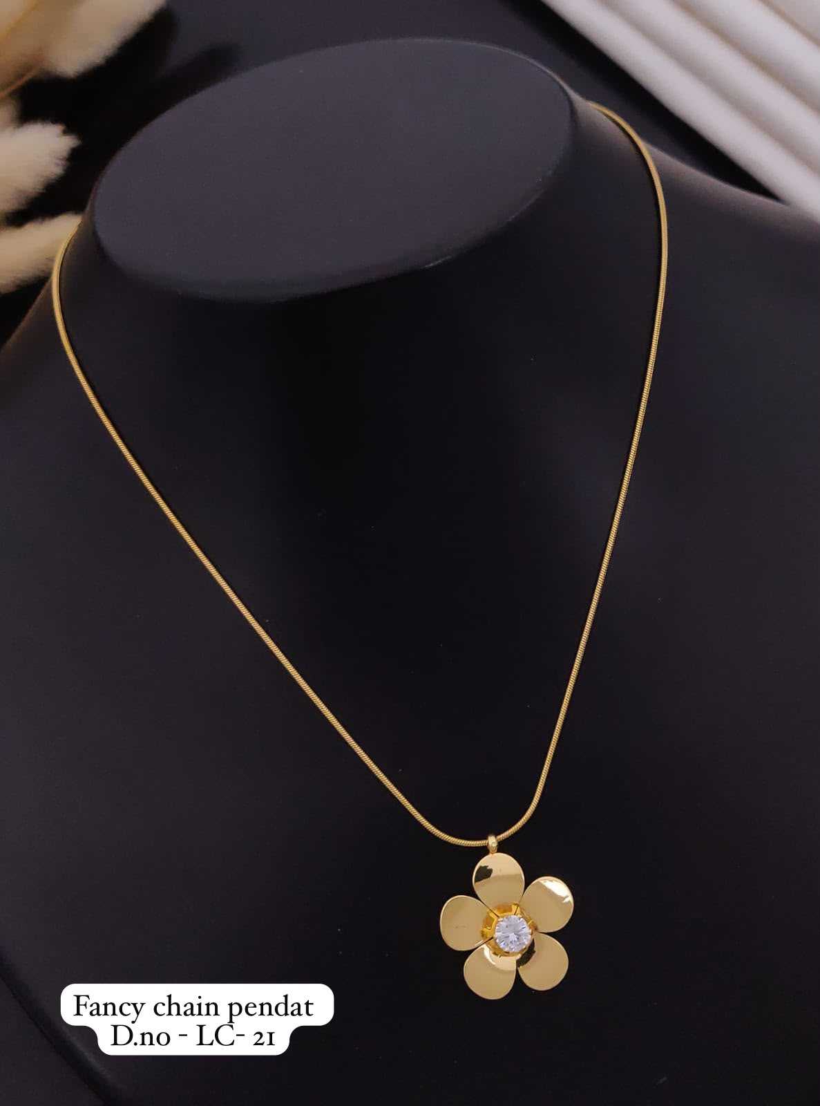 Gold Chain Necklace with Pink Square Pendant