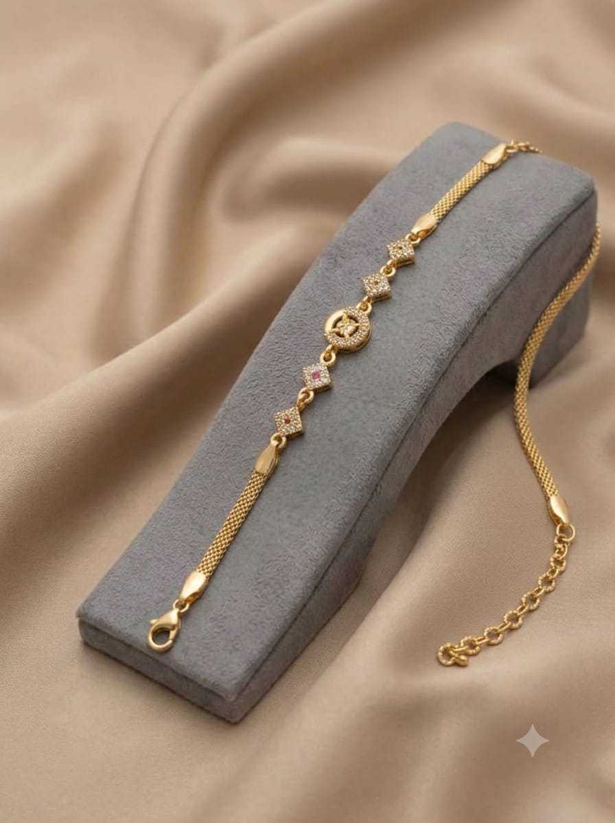 Gold Link Bracelet with Floral Charm