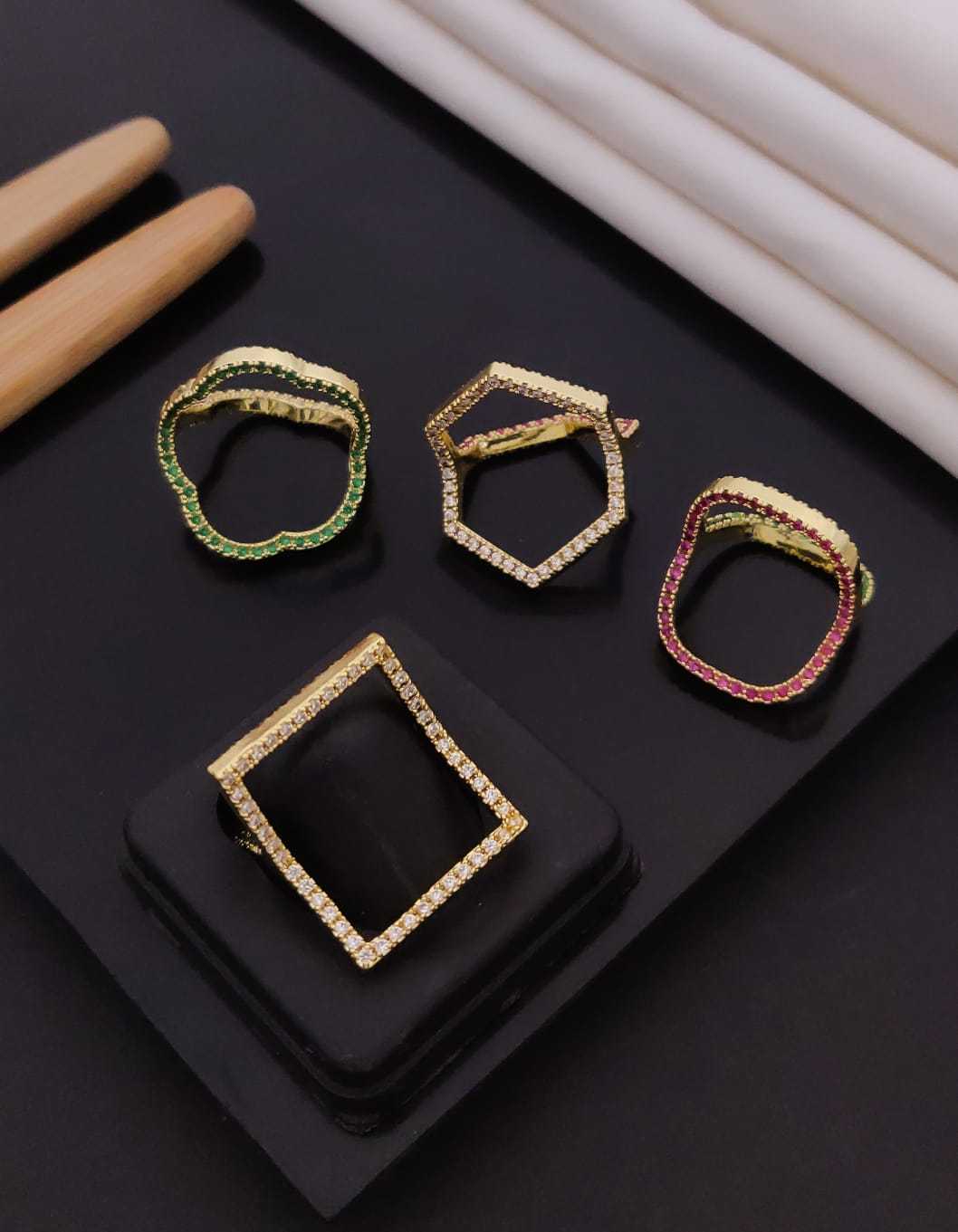 Gold-Plated Ring Set with Coloured Cubic Zirconia