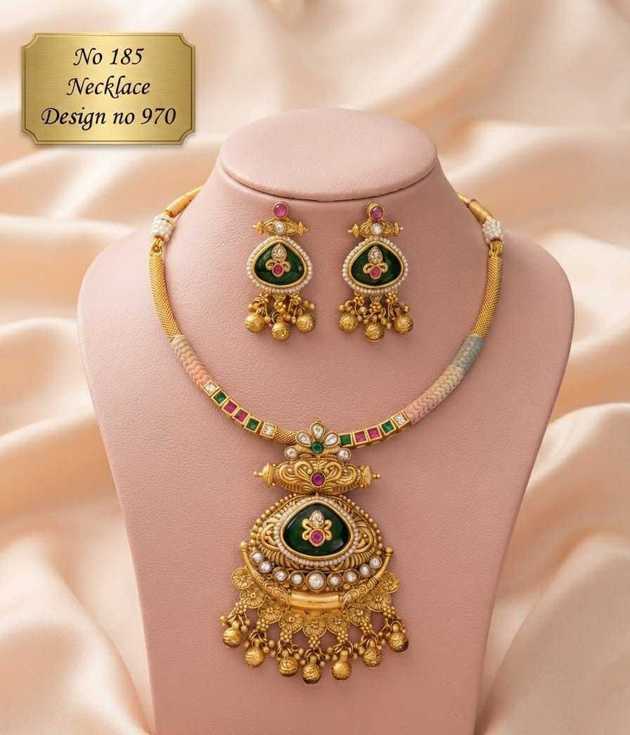 Green Enamel Shield Pendant Hasli Necklace Set with Kundan