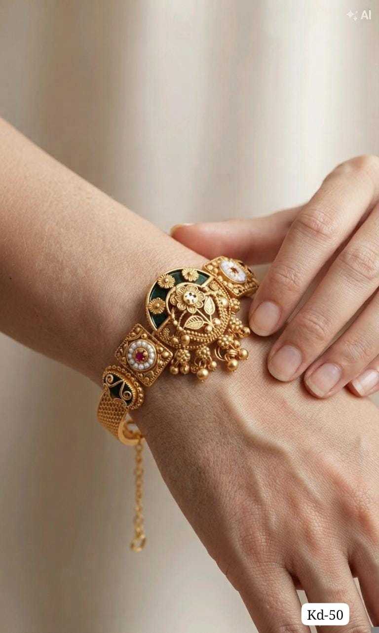 Green Floral Rajwadi Bracelet with Hanging Drops