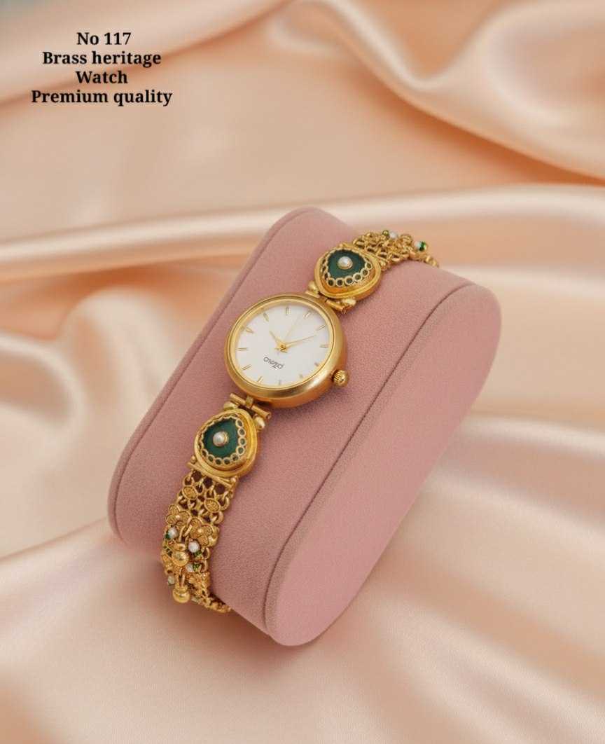 Heritage Inspired Watch in Graceful Finish