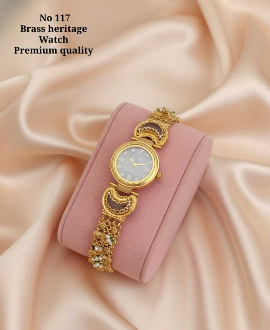Heritage Inspired Watch in Graceful Finish