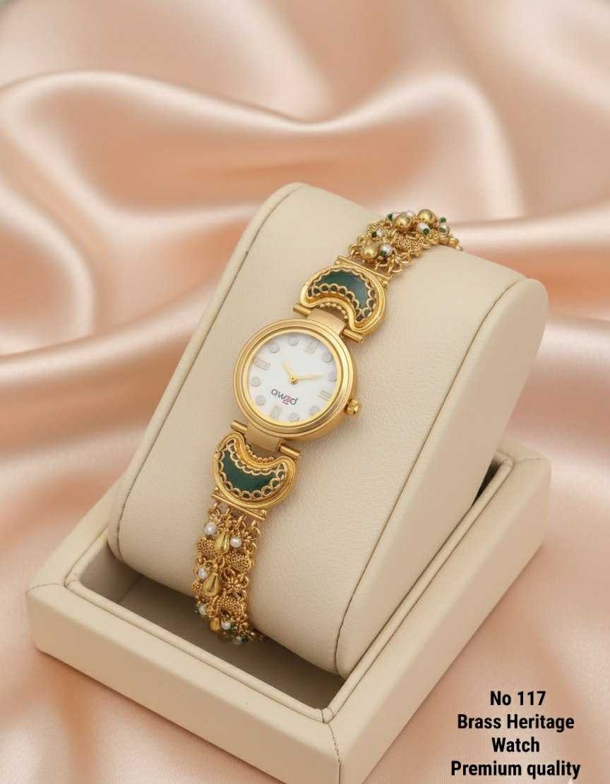 Heritage Inspired Watch in Graceful Finish
