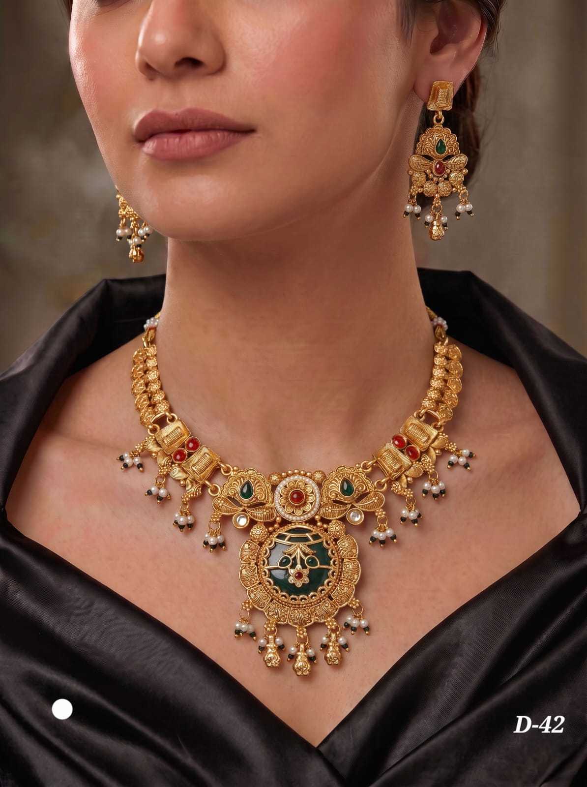 Heritage Mala Set with Carved Drop Pendant