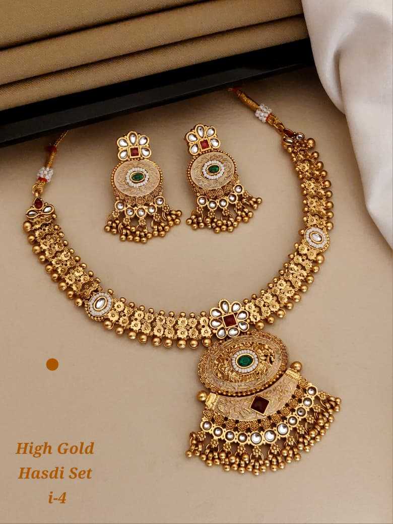 High Gold Festive Hasdi Collar Set