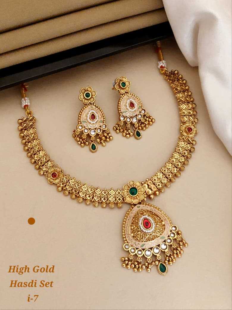 High Gold Festive Hasdi Collar Set