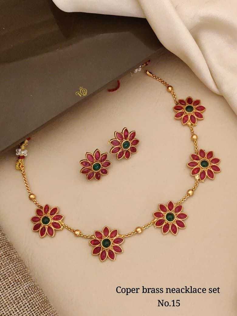 Kemp Stone Floral Choker in Pink & Green