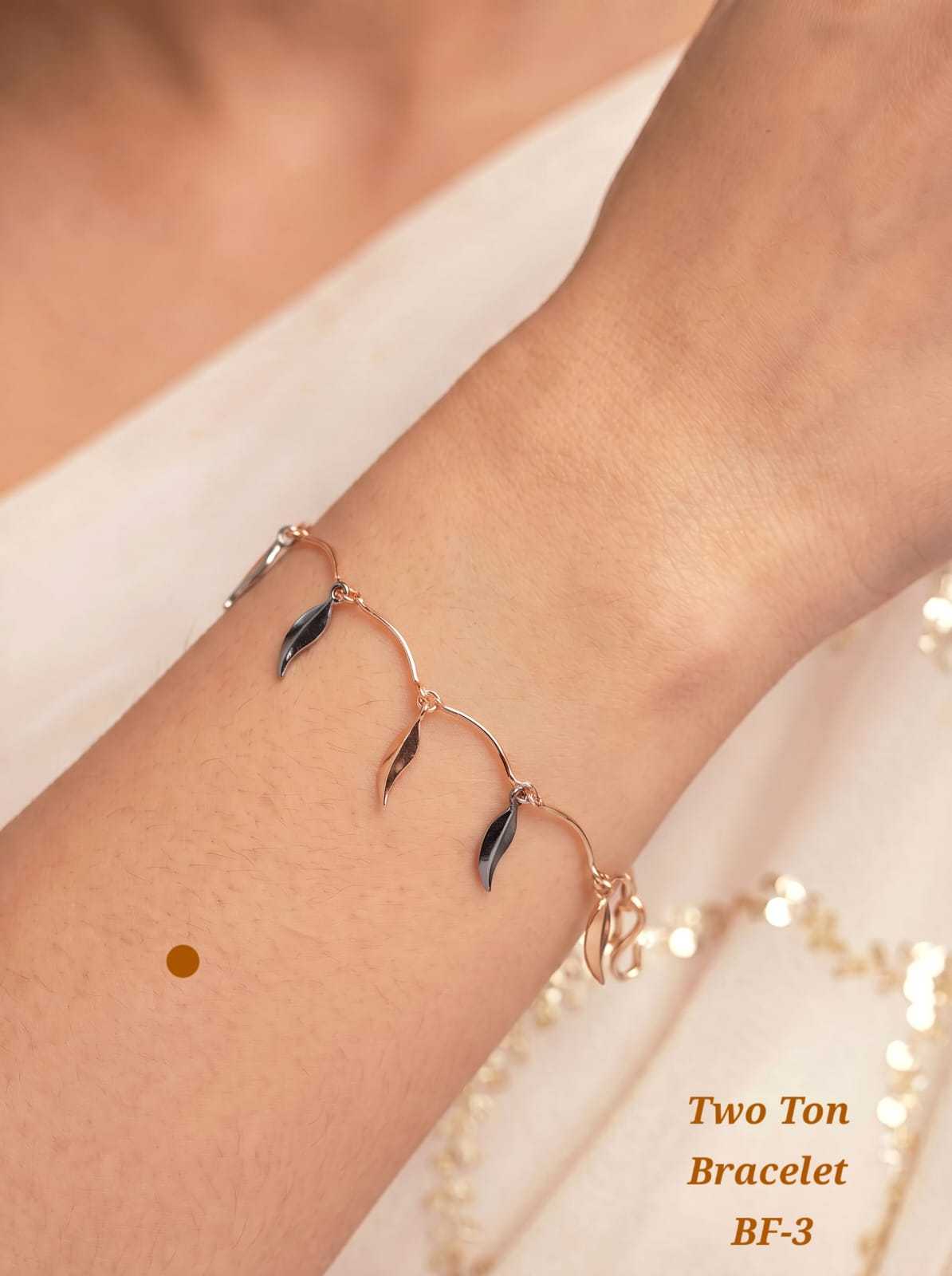 Leaf Charm Bracelet with Dual Finish Chain
