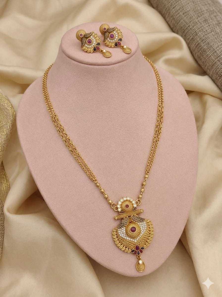 Long Chain Necklace Set with Round Pendant