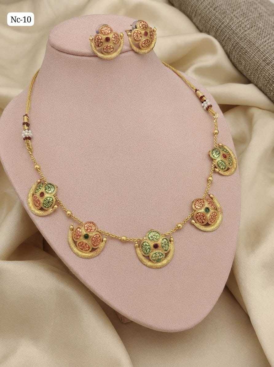 Lotus Medallion Necklace Set in Antique Gold