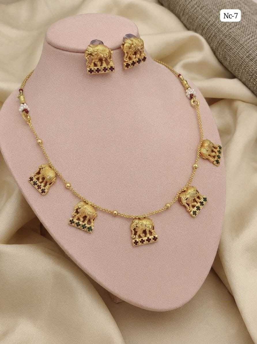 Lotus Medallion Necklace Set in Antique Gold