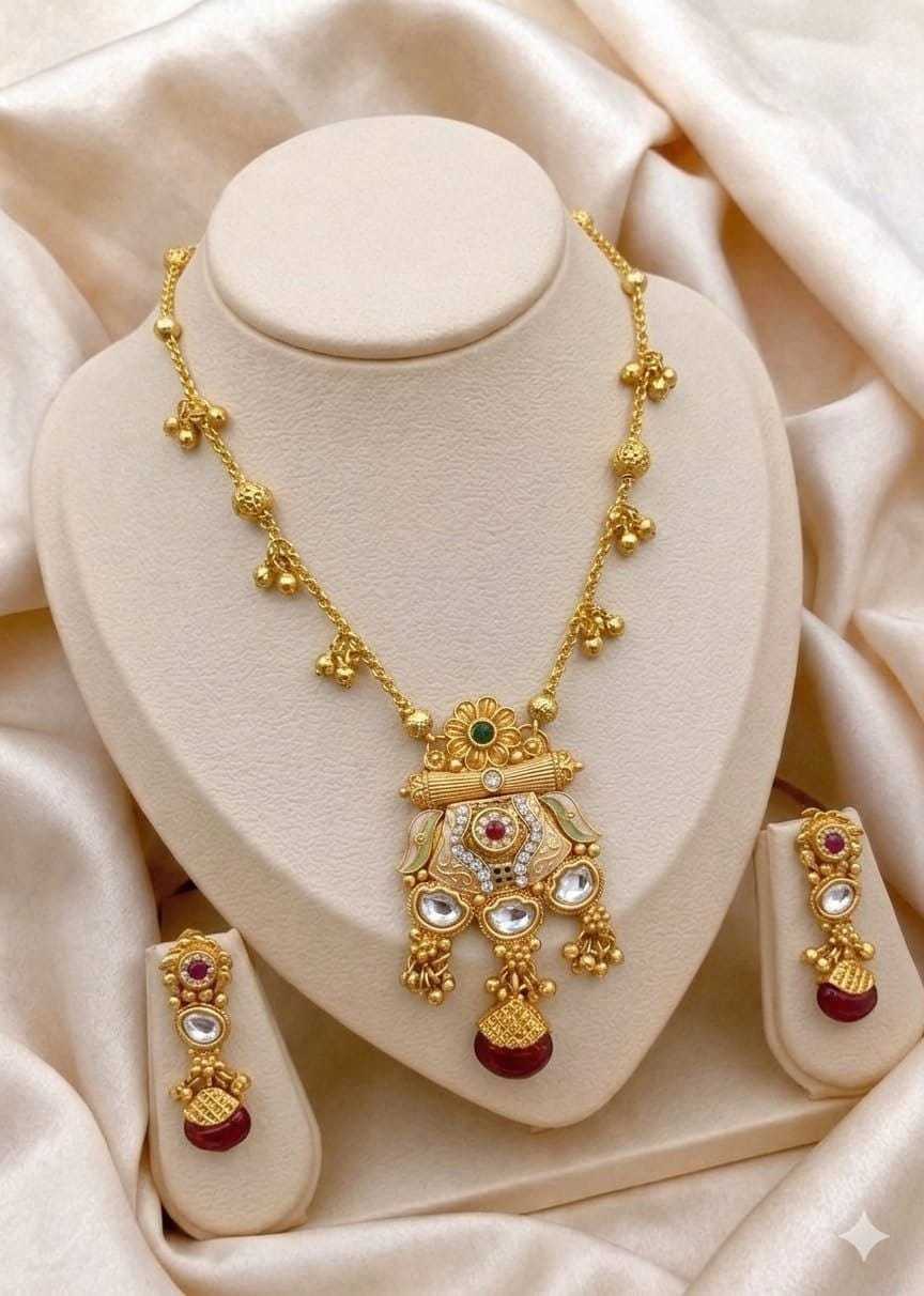 Meenakari Enamel Necklace Set in White & Green