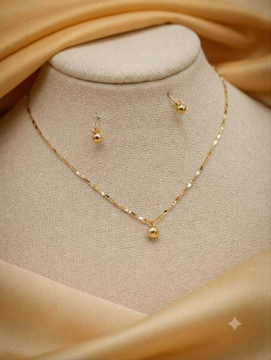 Minimal Gold Ball Pendant Chain with Ball Stud Earrings