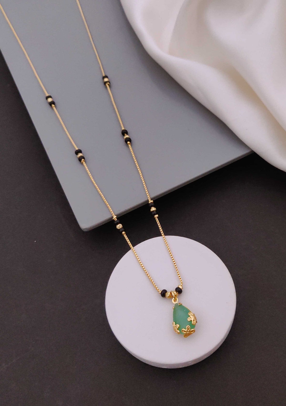 Mint Jade Single Pendant Mangalsutra