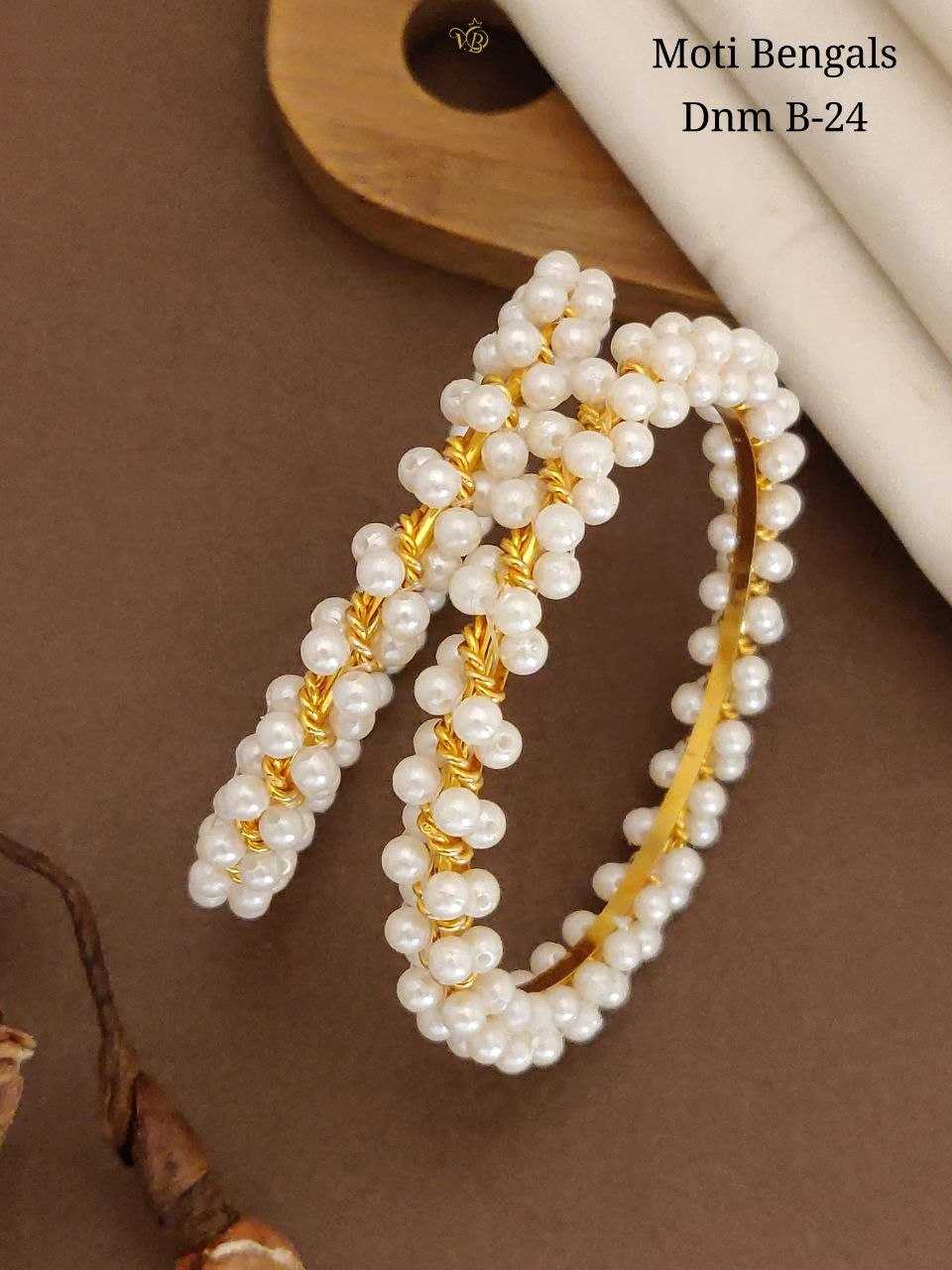 Multi Layer Pearl Bangle with Twisted Wire