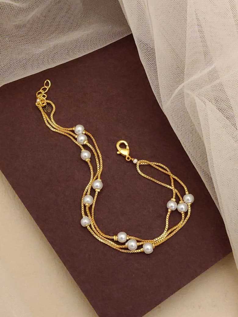 Multi-Strand Chain Bracelet with White Pearls