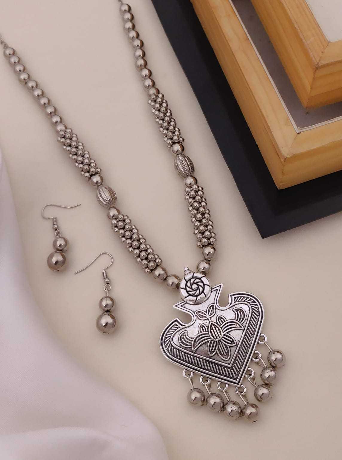 Oxidised Heart Pendant Long Necklace & Hook Earrings