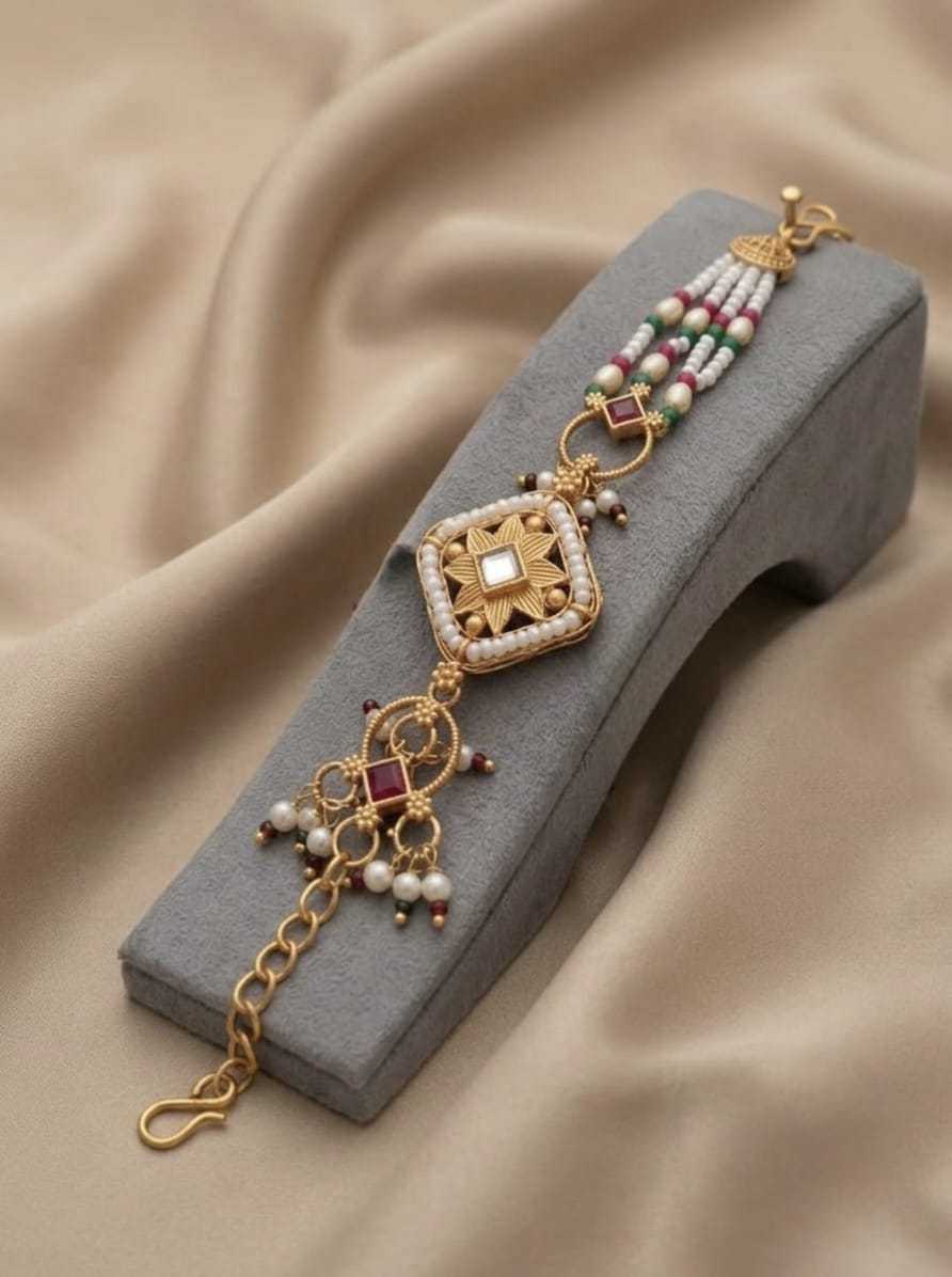 Pearl Strand Hand Bracelet with Kundan Centre