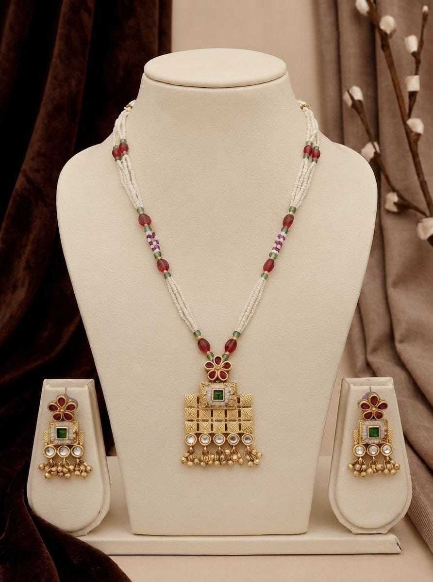 Pearl Strand Long Set with Temple Pendant